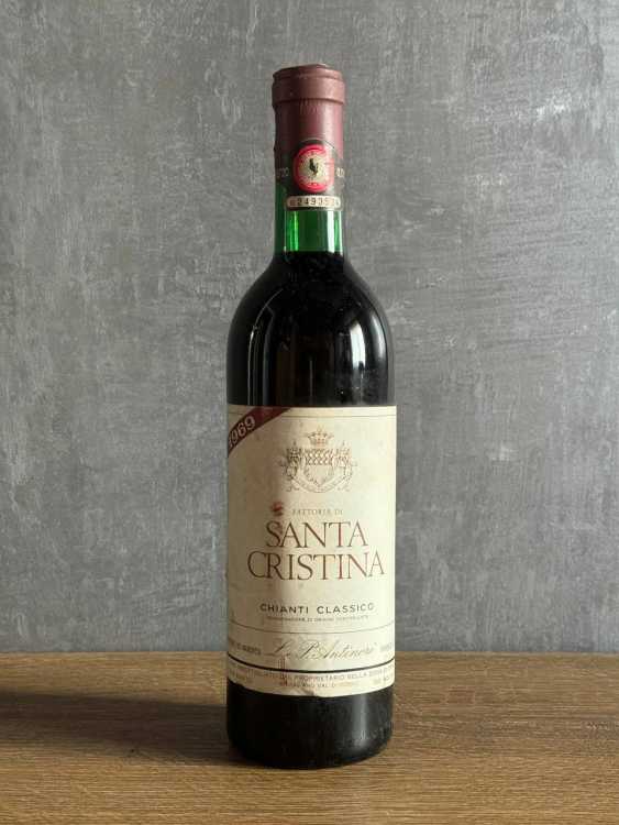 Вино Fattoria di Santa Cristina Chianti Classico 1969 года.