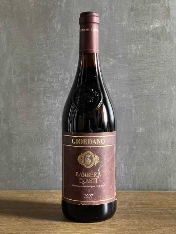 Вино Giordano Barbera d’Asti 1997 года