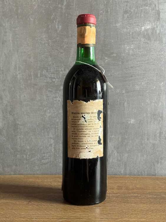 Вино Casa vinicola Avondo Gattinara Riserva Speciale 1965 года.