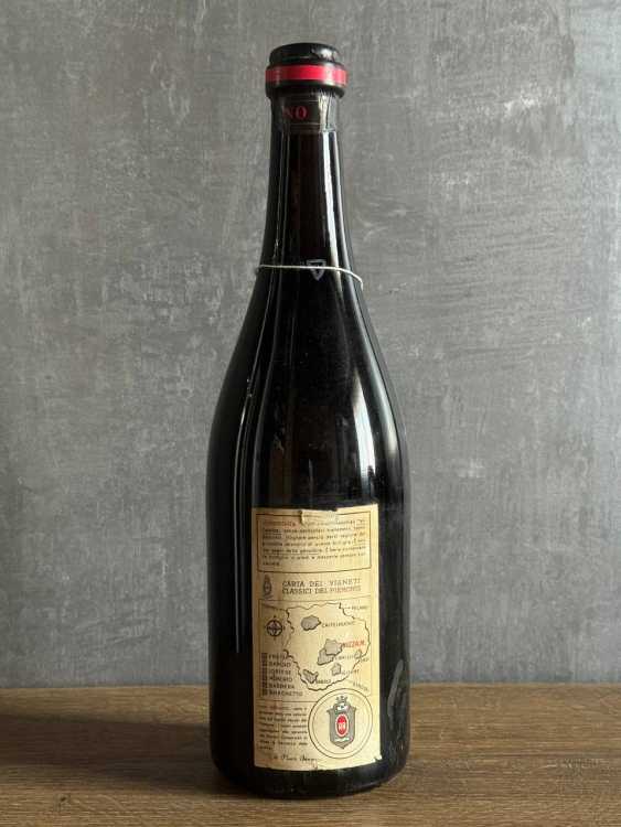 Вино Bersano Barolo 1965 года.