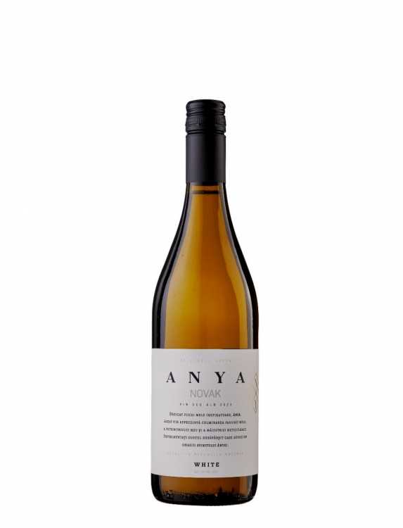 Вино «Anya» 2023 White, Novak. 0,75