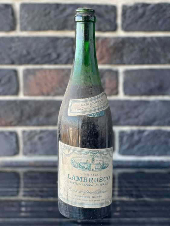 Вино Cantina Sociale Vezzola Lambrusco 1971 года урожая